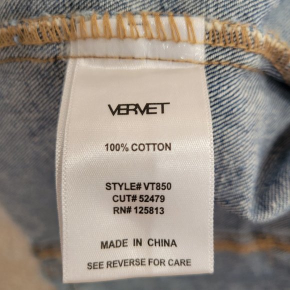 Vervet Night Rider Pocketed Distressed Denim Jacket Size S - Picture 4 of 6